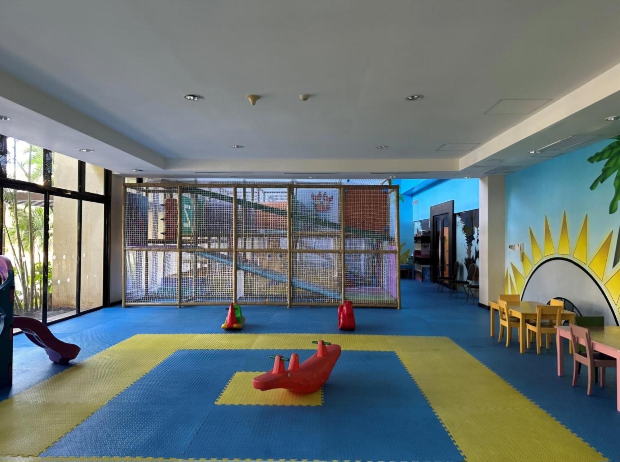 Tropical Escape At Pico De Loro